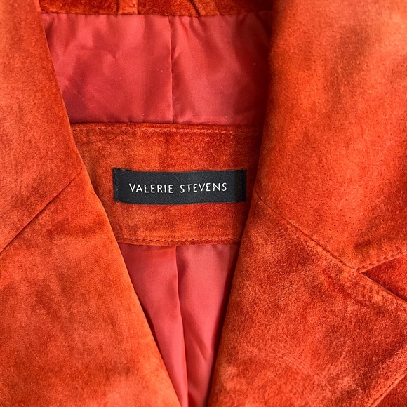 Valerie Steven's Suede Jacket. Beautiful tailored design, size large fits snug. - Picture 11 of 15